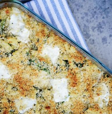 Recette du gratin de courgettes au chèvre frais et crumble salé